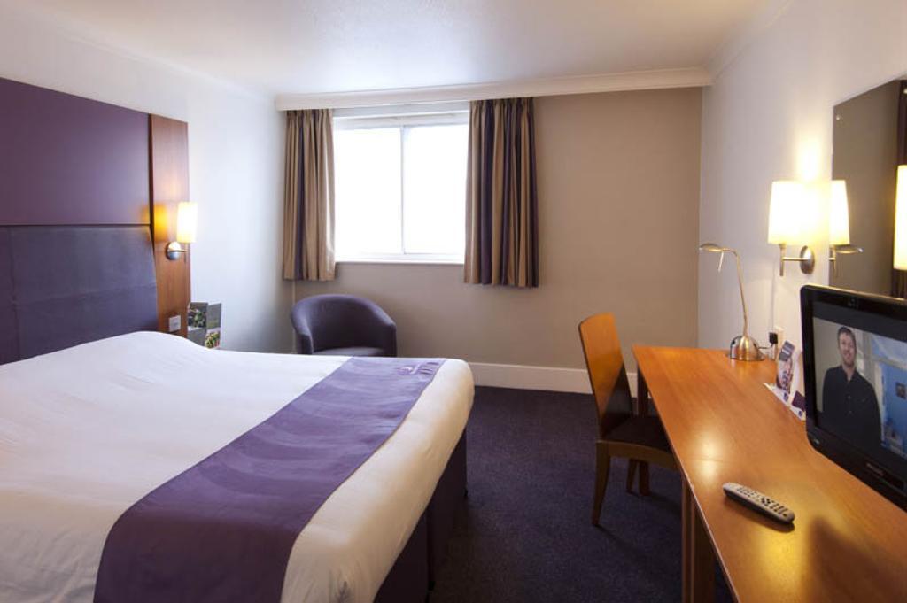 Premier Inn Ashford Central Стая снимка