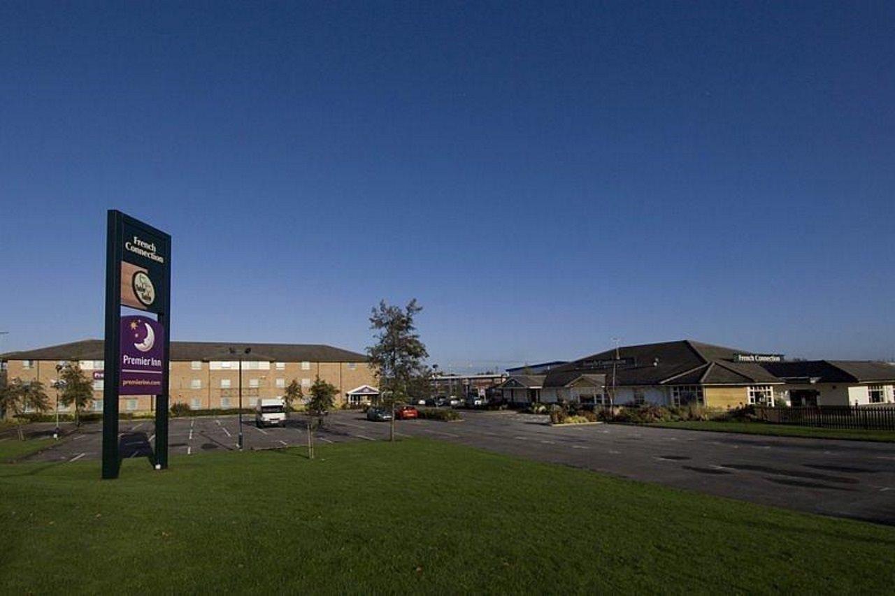 Premier Inn Ashford Central Екстериор снимка