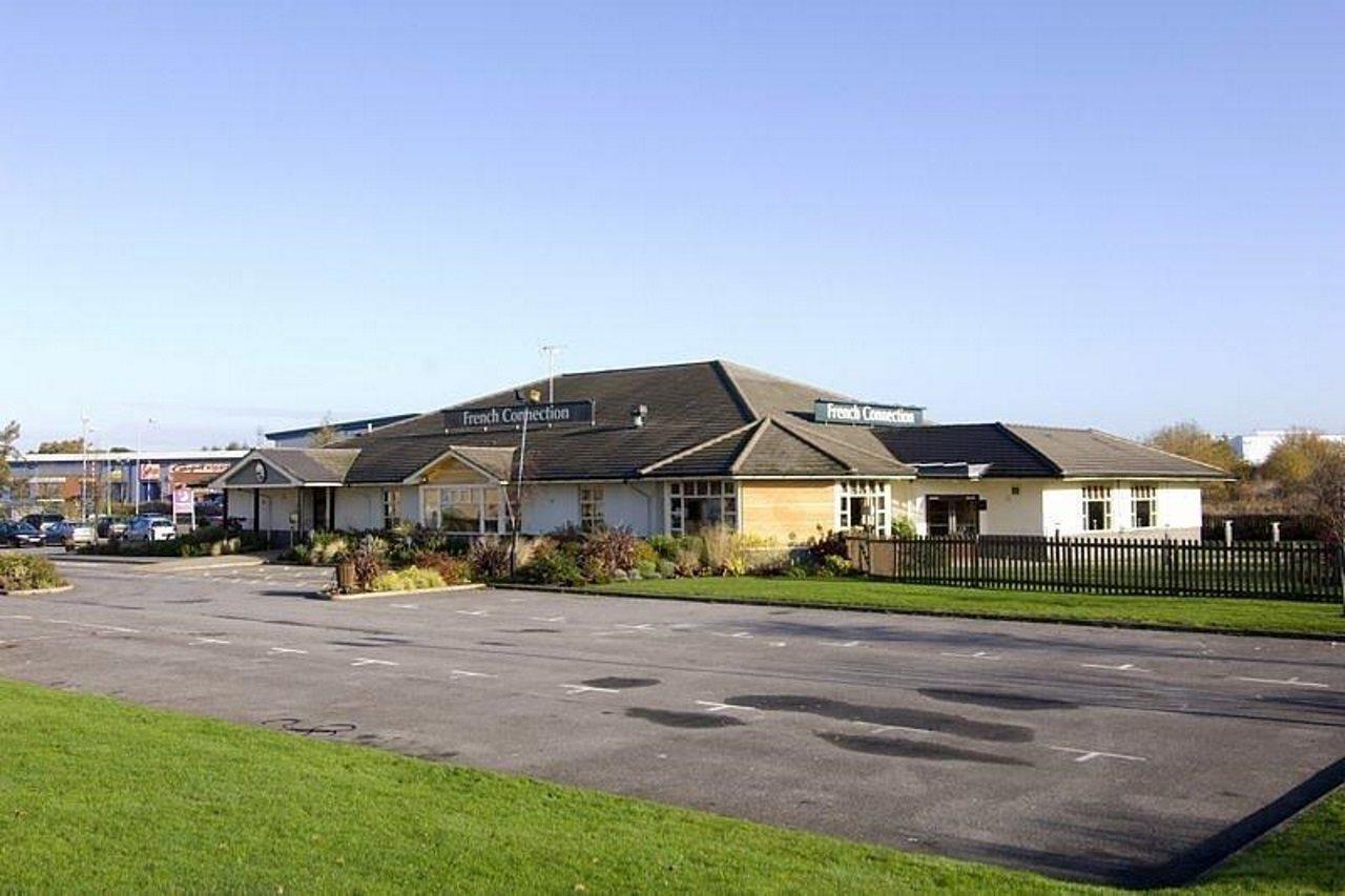 Premier Inn Ashford Central Екстериор снимка
